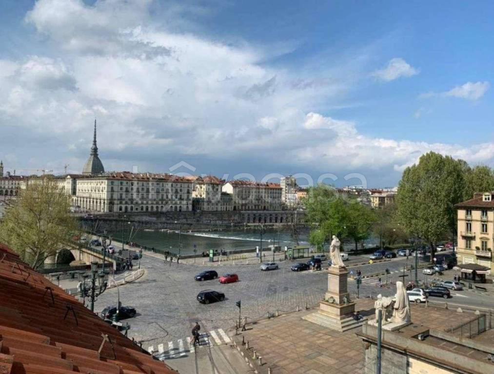 appartamento in vendita a Torino in zona Gran Madre
