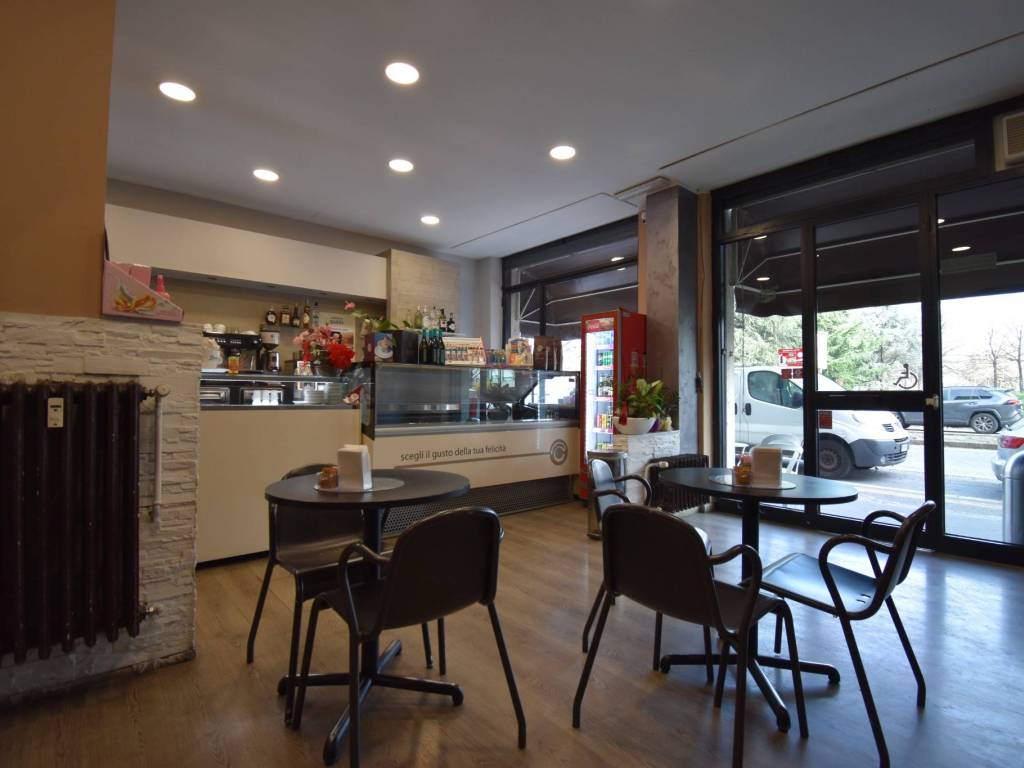 negozio in vendita a Torino in zona Madonna di Campagna