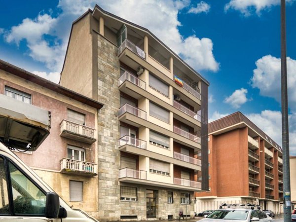 appartamento in vendita a Torino in zona Lucento
