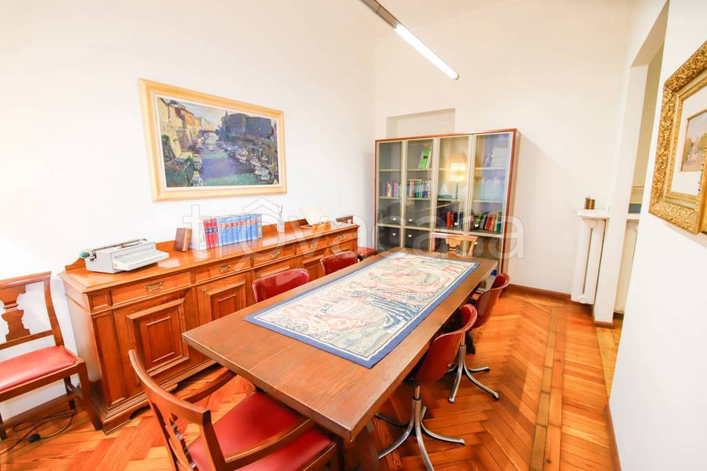 ufficio in vendita a Torino in zona Crocetta