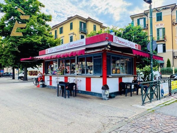 negozio in vendita a Torino in zona Cenisia