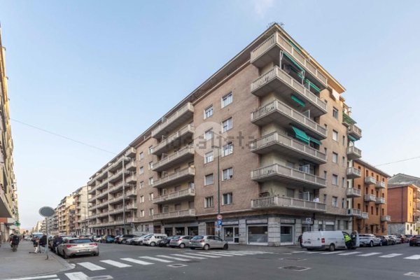 appartamento in vendita a Torino in zona Borgata Vittoria