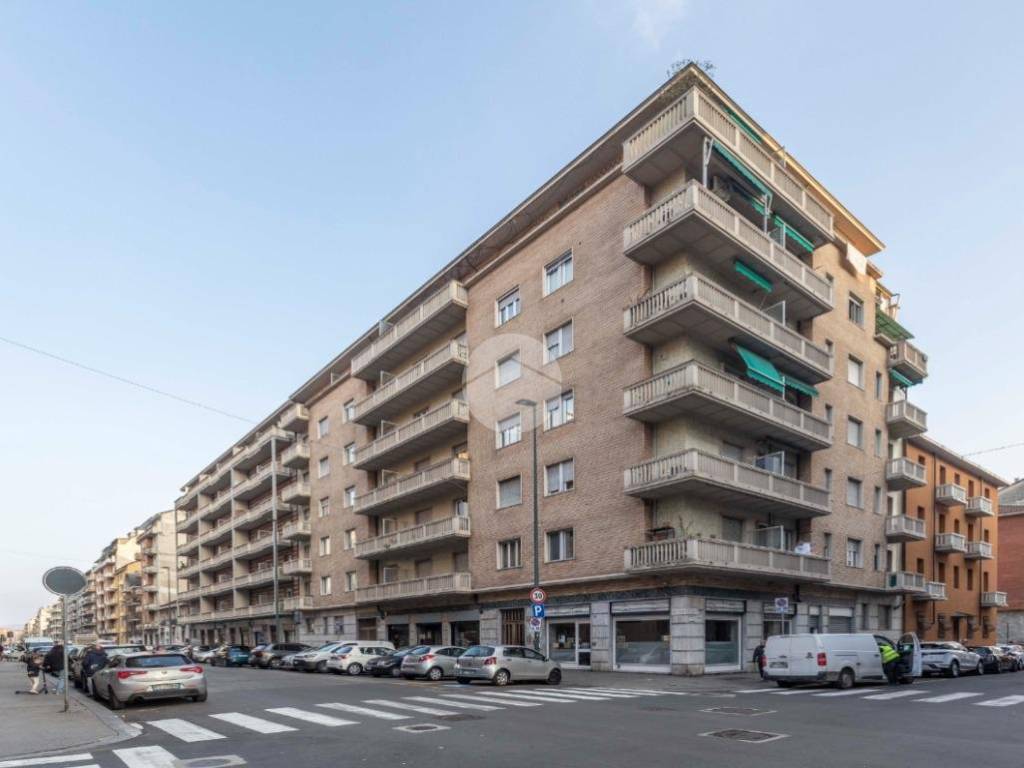 appartamento in vendita a Torino in zona Borgata Vittoria