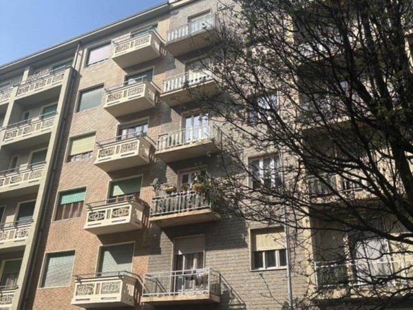 appartamento in vendita a Torino in zona Aurora