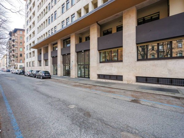 ufficio in vendita a Torino in zona San Salvario