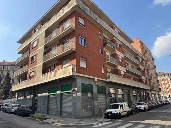 appartamento in vendita a Torino in zona Aurora