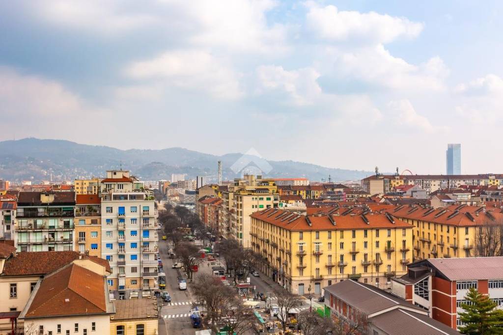 appartamento in vendita a Torino in zona Santa Rita