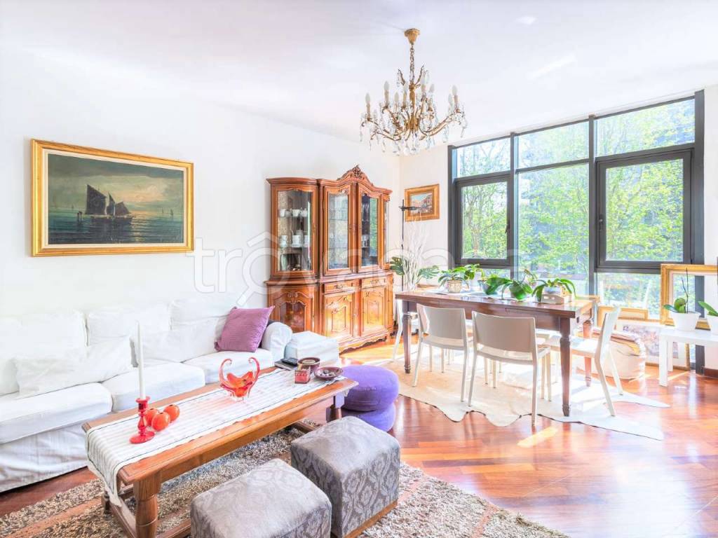 appartamento in vendita a Torino in zona Santa Rita