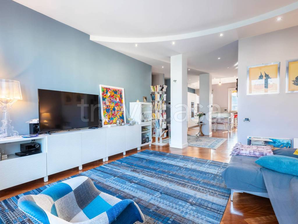 appartamento in vendita a Torino in zona Cenisia