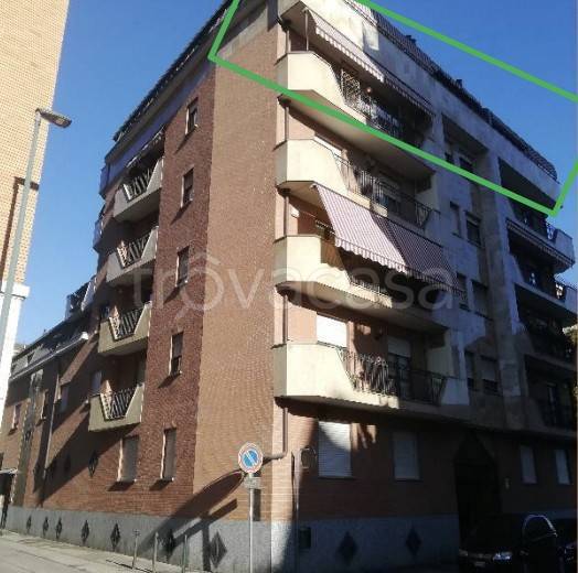 appartamento in vendita a Torino in zona Cit Turin