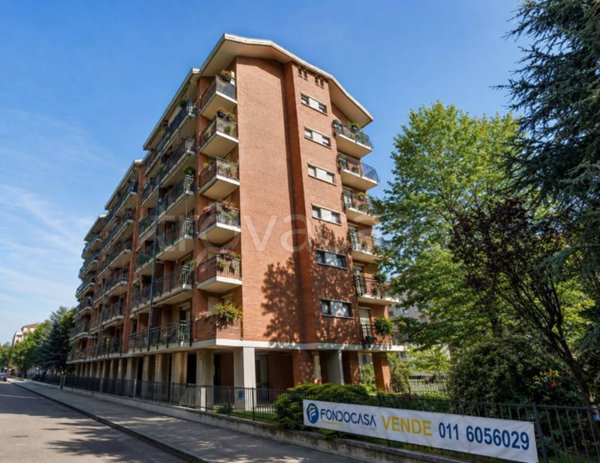 appartamento in vendita a Torino in zona Lingotto