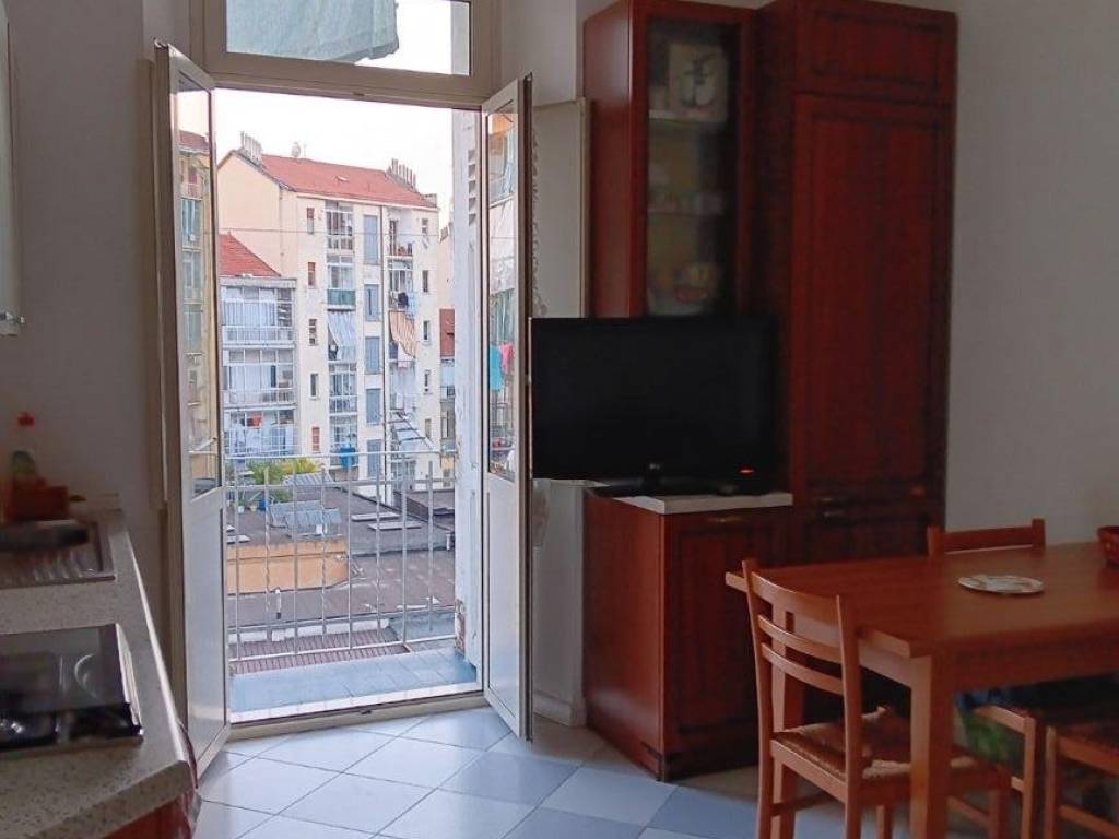 appartamento in vendita a Torino in zona Aurora