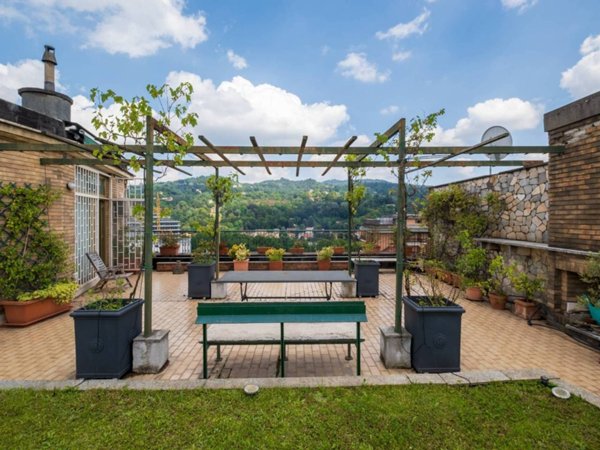 appartamento in vendita a Torino in zona San Salvario