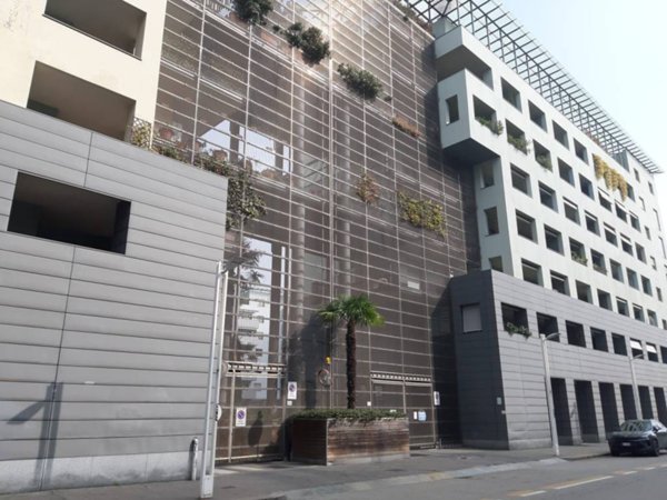 locale di sgombero in vendita a Torino in zona Borgo San Paolo