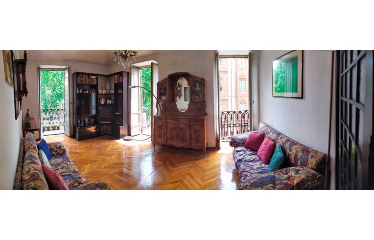 appartamento in vendita a Torino in zona San Salvario