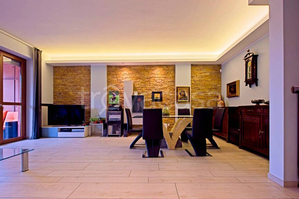 appartamento in vendita a Torino in zona Pozzo Strada