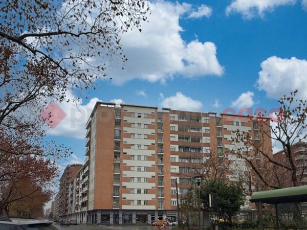 appartamento in vendita a Torino in zona Mirafiori Nord