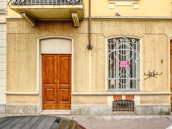 appartamento in vendita a Torino in zona Aurora