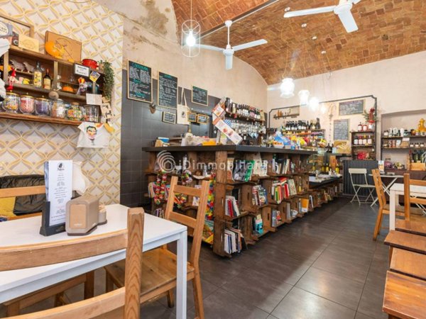 negozio in vendita a Torino in zona Gran Madre