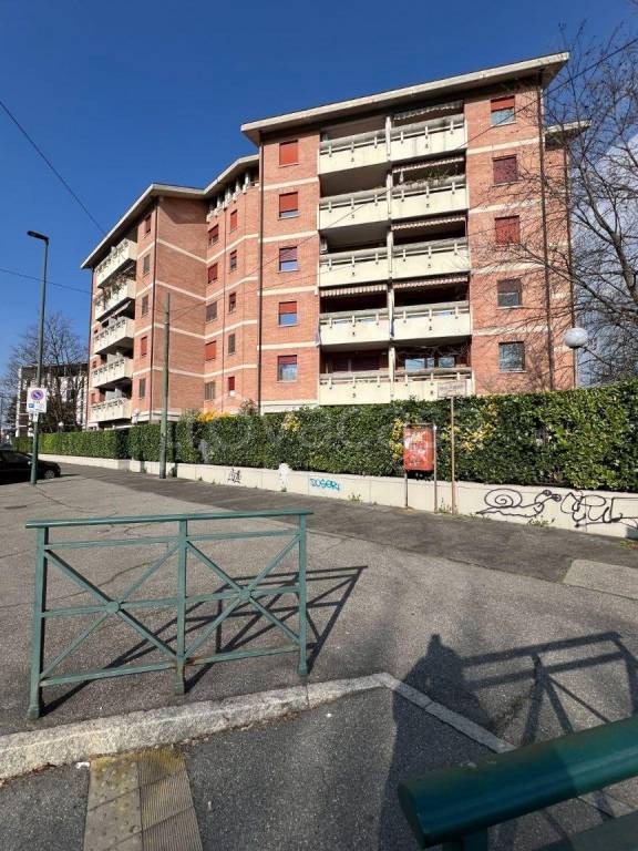 appartamento in vendita a Torino in zona Lingotto