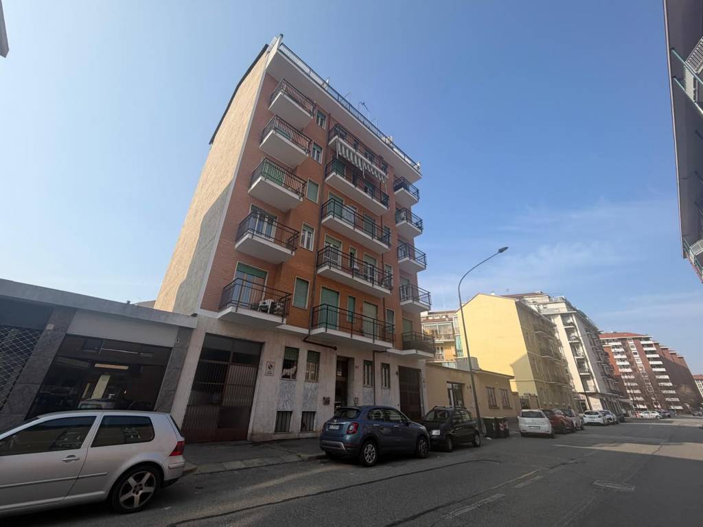appartamento in vendita a Torino in zona Santa Rita