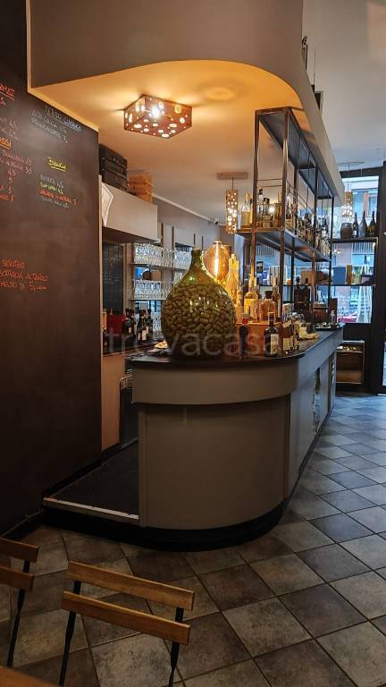 negozio in vendita a Torino in zona Santa Rita