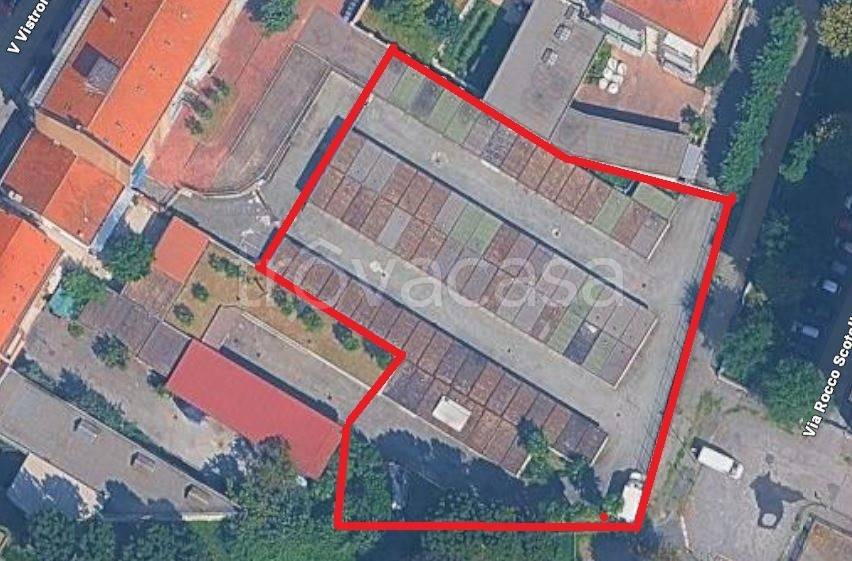 locale di sgombero in vendita a Torino in zona Rebaudengo