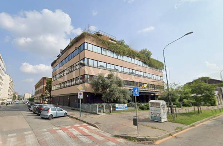 appartamento in vendita a Torino in zona Lingotto