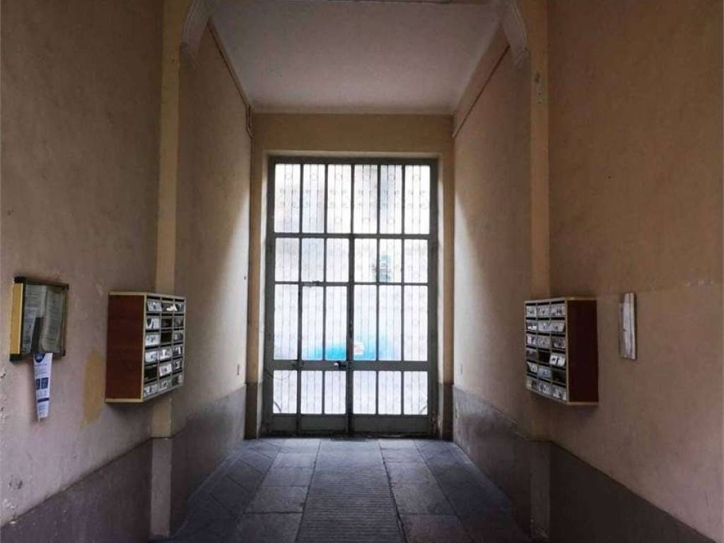 appartamento in vendita a Torino in zona Aurora