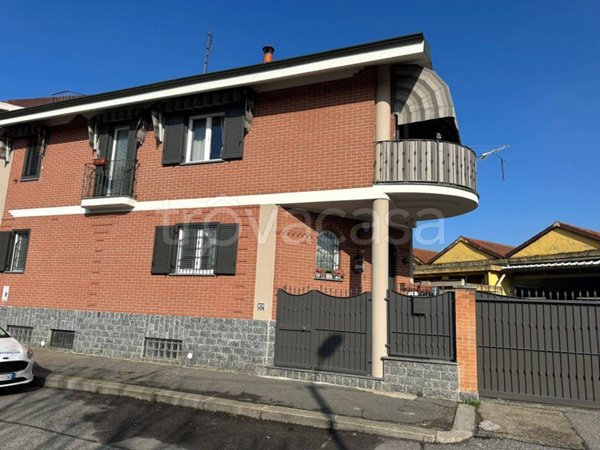 casa indipendente in vendita a Torino in zona Lucento