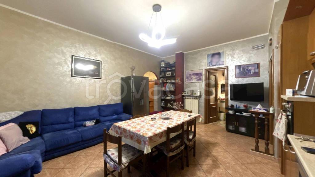 appartamento in vendita a Torino in zona Lucento