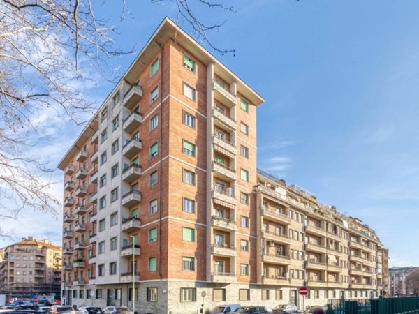 appartamento in vendita a Torino in zona Aurora