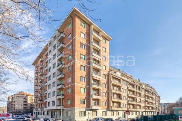 appartamento in vendita a Torino in zona Aurora