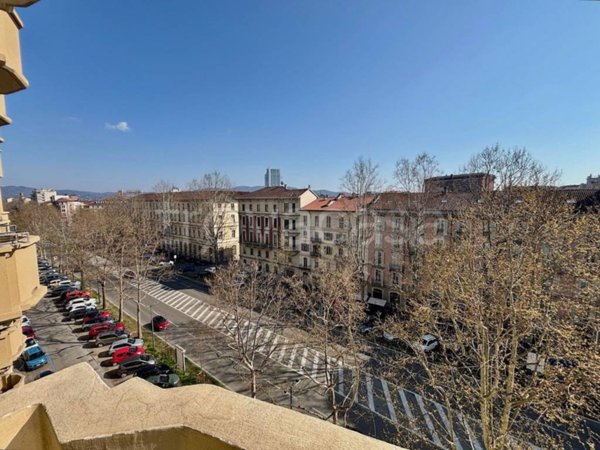 appartamento in vendita a Torino in zona Campidoglio