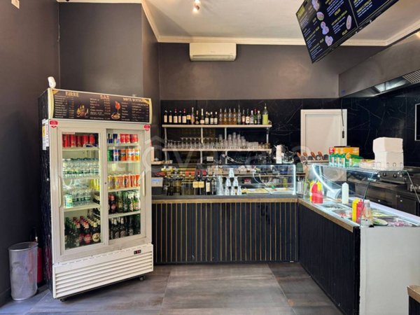 negozio in vendita a Torino in zona San Salvario