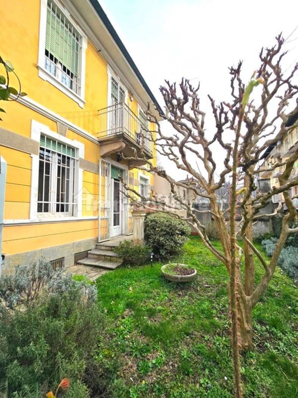 casa indipendente in vendita a Torino in zona Cavoretto