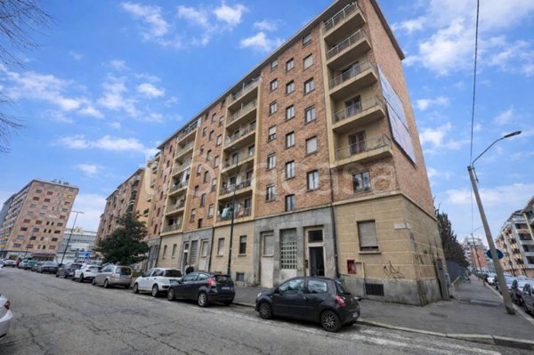 appartamento in vendita a Torino in zona Lingotto