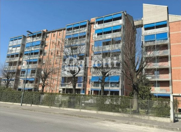 appartamento in vendita a Torino in zona Mirafiori Nord