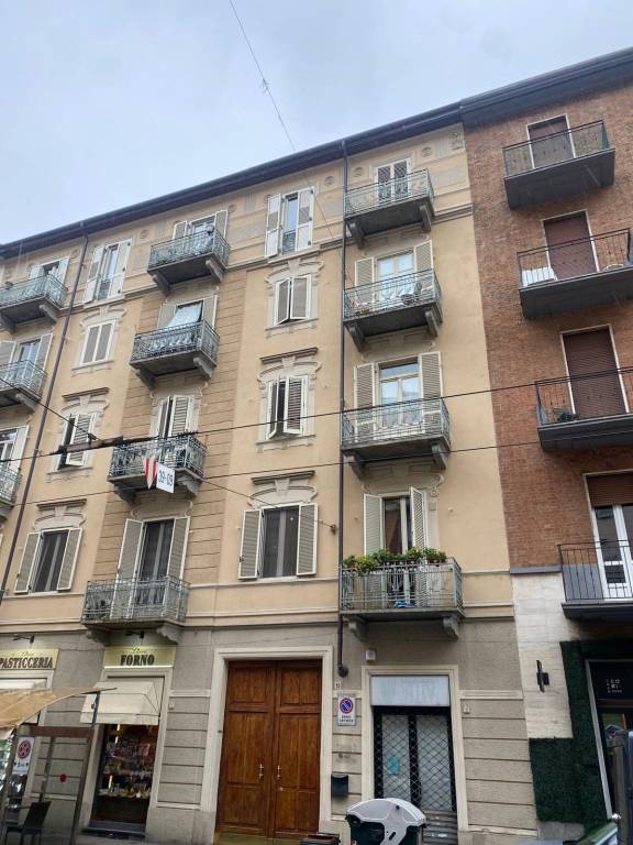 appartamento in vendita a Torino in zona Cenisia