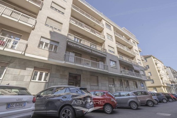 appartamento in vendita a Torino in zona Borgata Vittoria