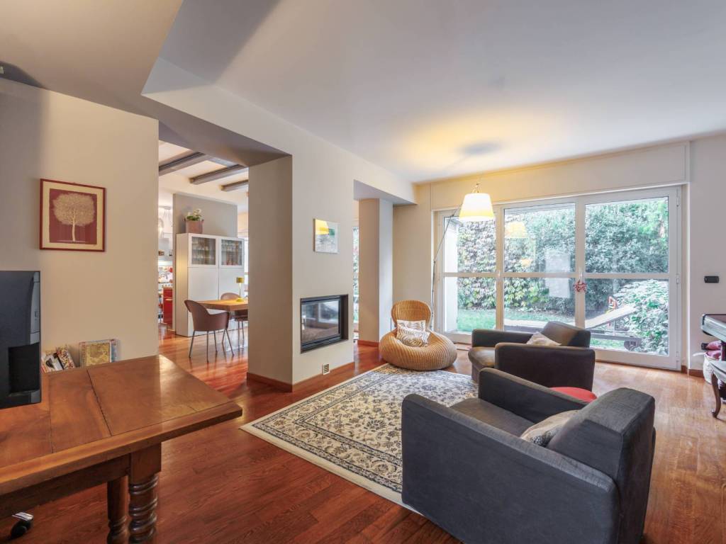 appartamento in vendita a Torino in zona Cit Turin