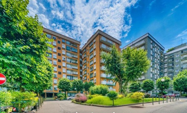 appartamento in vendita a Torino in zona Lingotto