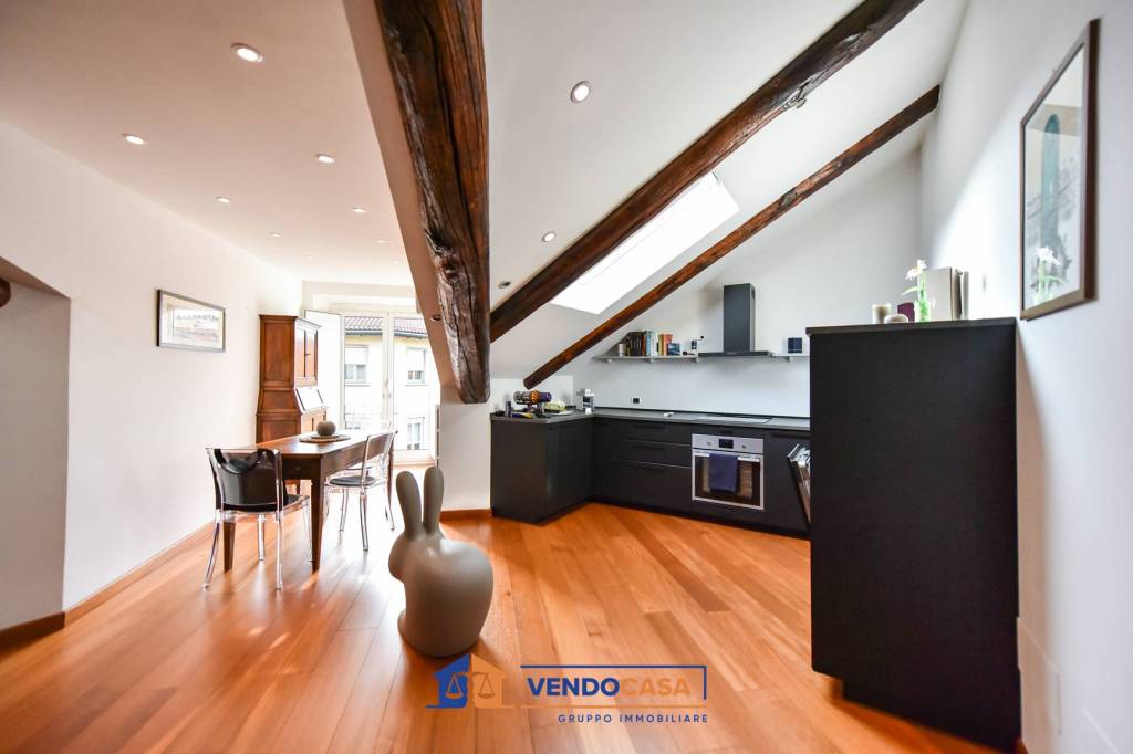 appartamento in vendita a Torino in zona Centro Storico