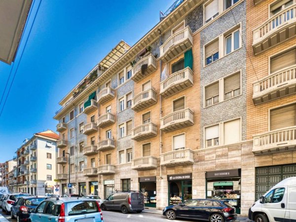 appartamento in vendita a Torino in zona Parella