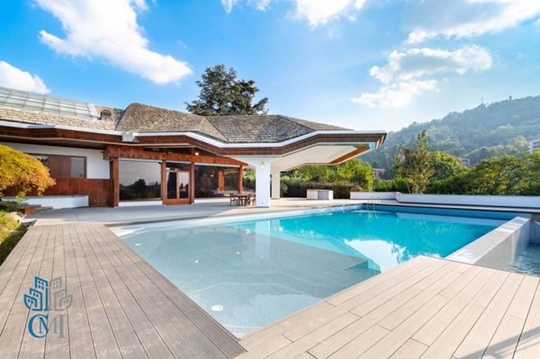 casa indipendente in vendita a Torino in zona Val Salice