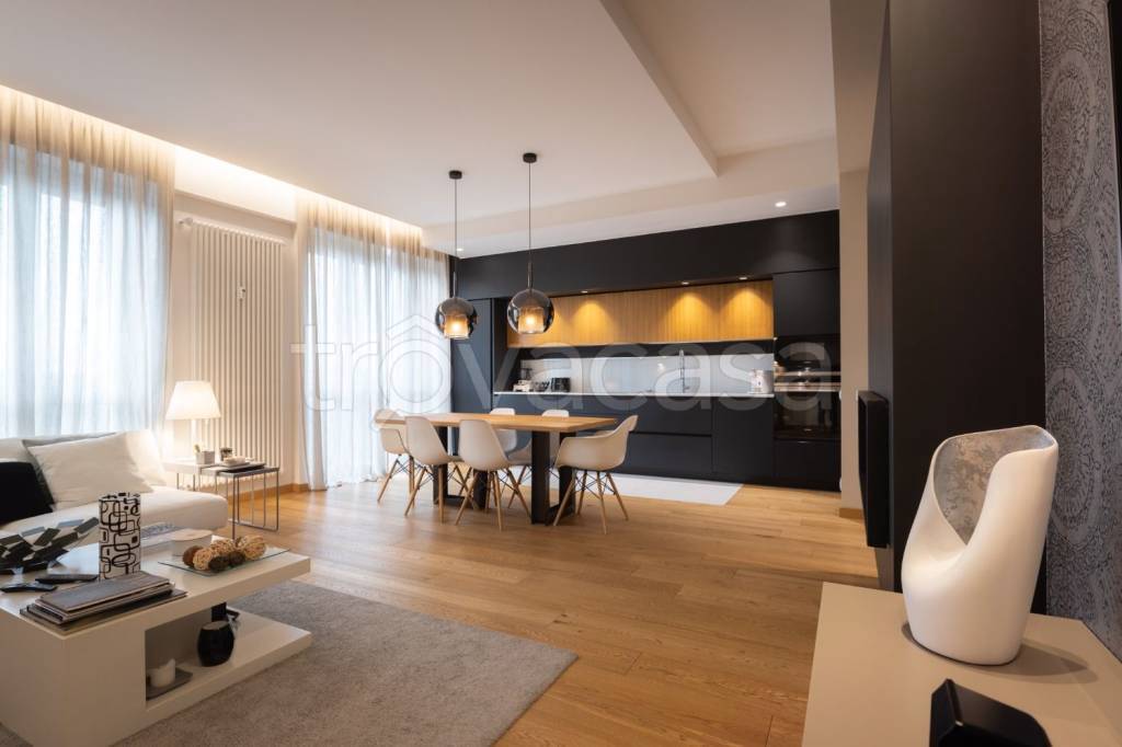 appartamento in vendita a Torino in zona Cenisia