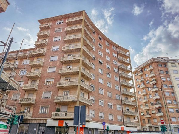 appartamento in vendita a Torino in zona Aurora