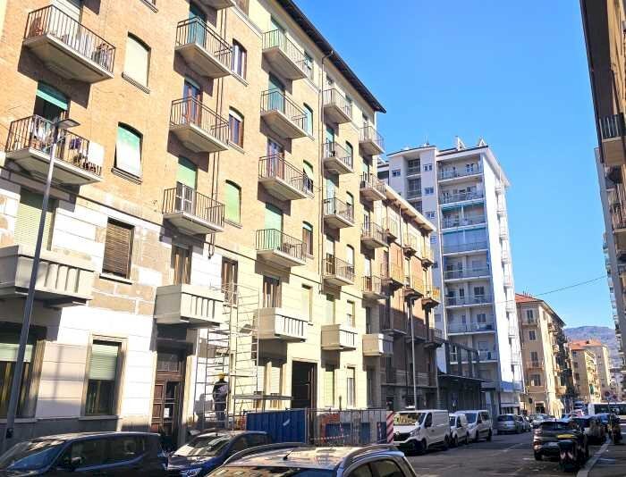 appartamento in vendita a Torino in zona Lingotto