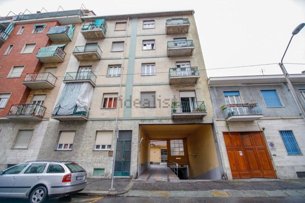 appartamento in vendita a Torino in zona Madonna di Campagna