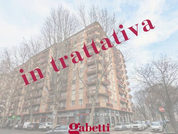 appartamento in vendita a Torino in zona Lingotto